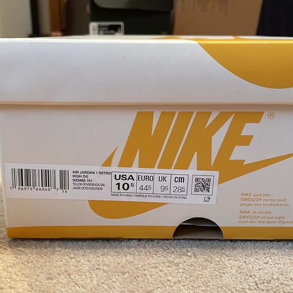 Air Jordan 1 Retro High - Picture 9 of 9